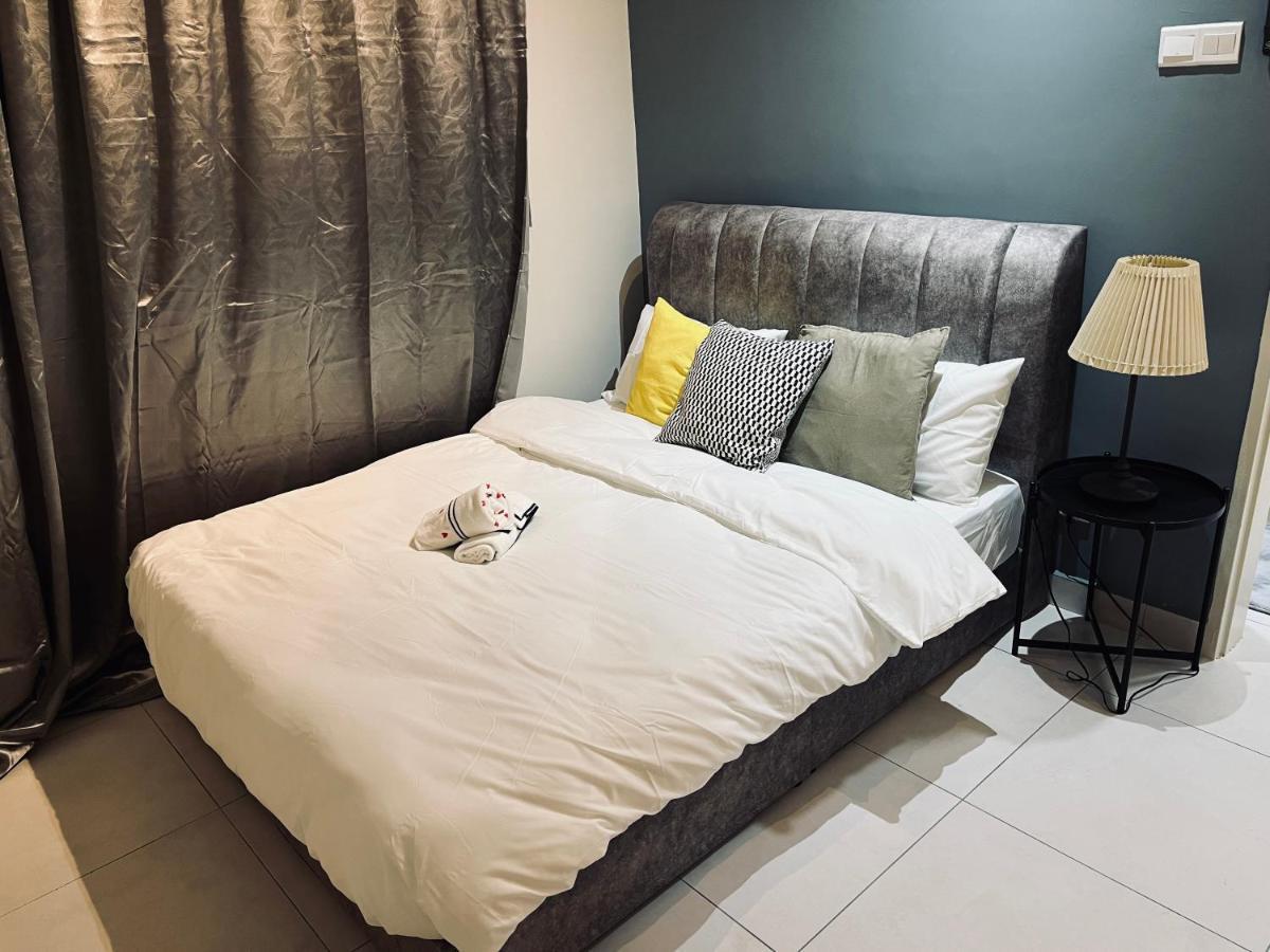 Maxim 2 Bedrooms Mrt Station Cheras Kuala Lumpur Homestay Exterior photo